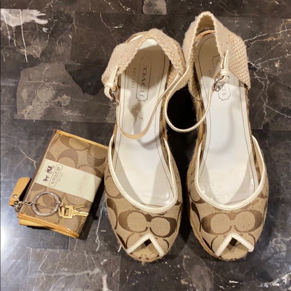 Women’s Coach Espadrille & Change Purse